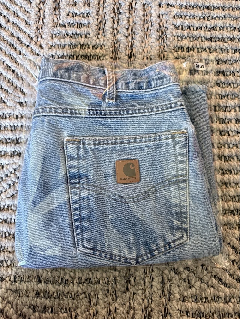 Men’s Carhartt B17 Darkstone size 33 shorts